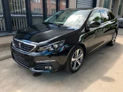 Schwarz Gebraucht 2018 Peugeot 308 Allure Kombi | 7.998 € (Fairer Preis)