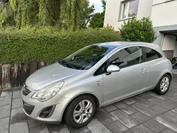 Silber Gebraucht 2011 Opel Corsa Selection Limousine | 2.250 € (Guter Preis)