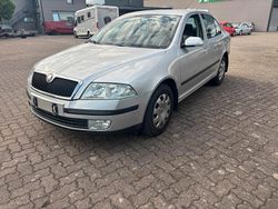 Silber Gebraucht 2006 Skoda Octavia Limousine | 2.150 € (Teuer)