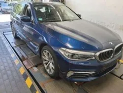 Mediterranblau Gebraucht 2020 BMW 530 Performance Kombi | 29.999 € (Fairer Preis)