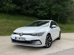 Weiß Gebraucht 2021 VW Golf VIII United Limousine | 21.190 € (Guter Preis)