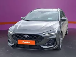 Grau Gebraucht 2024 Ford Focus ST-Line Kombi | 23.460 € (Superpreis)