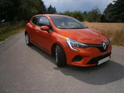 Orange Gebraucht 2021 Renault Clio V Zen Kleinwagen | 12.299 € (Guter Preis)