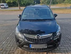 Schwarz Gebraucht 2015 Opel Zafira Tourer Van / Kleinbus | 8.000 € (Guter Preis)