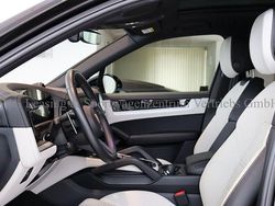 Glanzschwarz Gebraucht 2024 Porsche Cayenne SUV | 103.800 € (Etwas zu teuer)