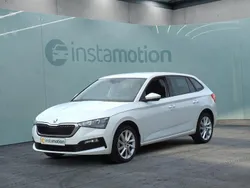 Weiß Gebraucht 2024 Skoda Scala Kleinwagen | 21.699 € (Fairer Preis)