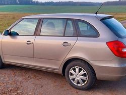 Beige Gebraucht 2014 Skoda Fabia Ambition Kombi | 5.280 € (Fairer Preis)