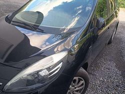 Gebraucht 2015 Renault Grand Scénic III LIMITED Van / Kleinbus | 5.000 € (Fairer Preis)