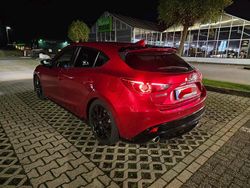 Rot Gebraucht 2016 Mazda 3 Limousine | 12.500 € (Teuer)