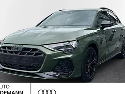 Distriktgrün metallic Gebraucht 2025 Audi A3 Sportback e-tron S-Line Limousine | 56.560 € (Etwas zu teuer)