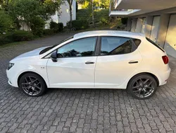 Weiß Gebraucht 2015 Seat Ibiza Kleinwagen | 6.490 € (Fairer Preis)