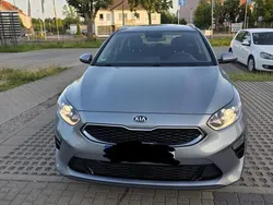 Grau Gebraucht 2019 Kia Ceed 2 Kombi | 10.000 € (Fairer Preis)