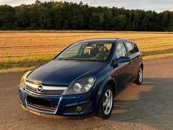 Blau Gebraucht 2009 Opel Astra Limousine | 2.500 € (Fairer Preis)