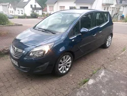 Blau Gebraucht 2011 Opel Meriva Van / Kleinbus | 2.400 € (Superpreis)