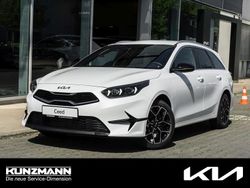 Deluxeweiß metallic Neu 2025 Kia Ceed Sportswagon Kombi | 26.349 € (Fairer Preis)