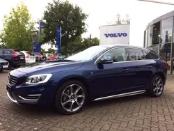 Blau metallic Gebraucht 2015 Volvo V60 Ocean Race Kombi | 34.950 €