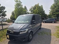 Grau Gebraucht 2021 MAN TGE Van | 29.900 € (Guter Preis)