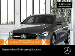 Grau Gebraucht 2024 Mercedes B200 Progressive Van / Kleinbus | 31.990 € (Guter Preis)
