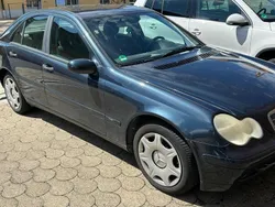 Schwarz Gebraucht 2002 Mercedes C180 Limousine | 2.200 €