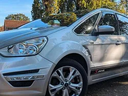 Grau Gebraucht 2013 Ford S-MAX Titanium Van / Kleinbus | 7.750 € (Fairer Preis)
