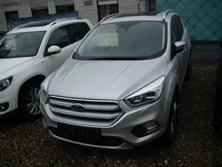 Silber Gebraucht 2019 Ford Kuga Titanium SUV | 20.850 € (Guter Preis)