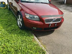 Rot Gebraucht 2004 Volvo V50 Momentum Kombi | 3.490 € (Fairer Preis)