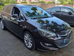 Braun Gebraucht 2015 Opel Astra Innovation Kombi | 5.750 € (Guter Preis)