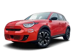 Orange Gebraucht 2023 Fiat 600E La Prima Kleinwagen | 48.967 €