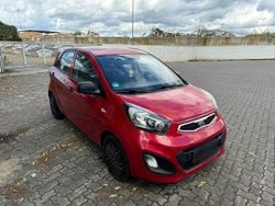 Rot Gebraucht 2011 Kia Picanto Attract Kleinwagen | 1.900 € (Guter Preis)
