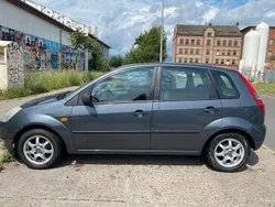 Grau Gebraucht 2004 Ford Fiesta Kleinwagen | 2.950 € (Etwas zu teuer)