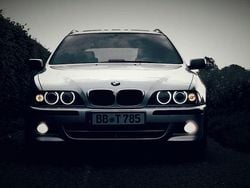 Silber Gebraucht 2001 BMW 525 M Sport Kombi | 3.500 € (Guter Preis)