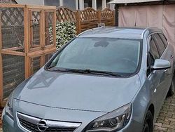 Silber Gebraucht 2012 Opel Astra Kombi | 2.300 € (Guter Preis)