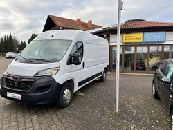 Weiß Gebraucht 2023 Opel Movano Edition Van | 25.900 € (Guter Preis)