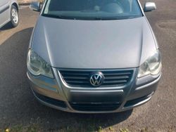 Grau Gebraucht 2007 VW Polo Kleinwagen | 1.500 € (Guter Preis)