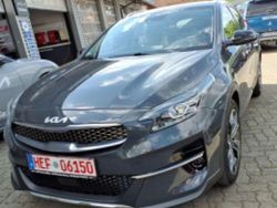 Grau Gebraucht 2021 Kia XCeed Spirit SUV | 21.000 € (Fairer Preis)