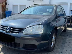 Blau Gebraucht 2004 VW Golf IV Trendline Limousine | 799 € (Superpreis)