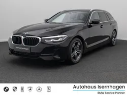 Schwarz Gebraucht 2022 BMW 530 Kombi | 34.998 € (Guter Preis)
