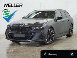 Sophistograu (grau) Gebraucht 2025 BMW i5 M Sport Kombi | 76.630 €