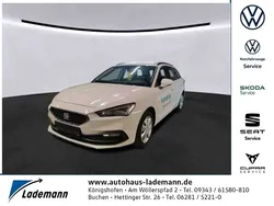 Candy" weiss Gebraucht 2022 Seat Leon Style Kombi | 23.429 € (Fairer Preis)