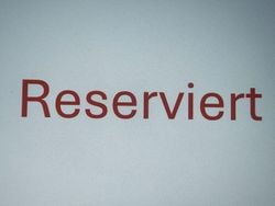 Schwarz Gebraucht 2006 Mercedes 200 Sport Limousine | 4.890 € (Superpreis)