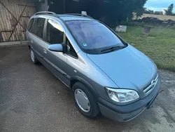 Grau Gebraucht 2003 Opel Zafira Van / Kleinbus | 790 € (Superpreis)