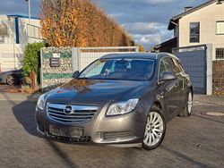 Grau Gebraucht 2009 Opel Insignia Kombi | 3.200 € (Fairer Preis)