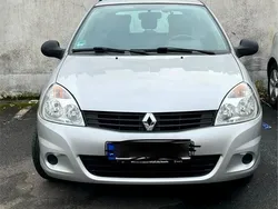 Silber Gebraucht 2011 Renault Clio II Campus Kleinwagen | 3.000 €