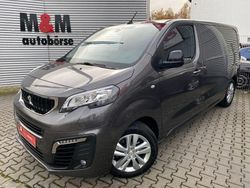Grau Gebraucht 2023 Peugeot Expert Van | 25.900 € (Etwas zu teuer)