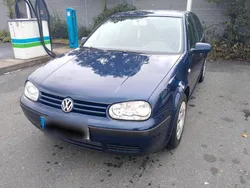 Blau Gebraucht 2003 VW Golf IV Limousine | 800 € (Guter Preis)