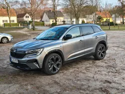 Grau Gebraucht 2023 Renault Austral SUV | 37.000 € (Fairer Preis)