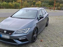 Grau Gebraucht 2017 Cupra Leon Kombi | 21.000 € (Fairer Preis)