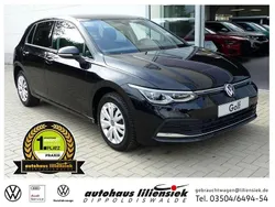 Schwarz Gebraucht 2023 VW Golf VIII Move Kleinwagen | 23.691 € (Guter Preis)