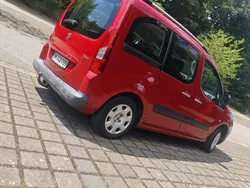 Rot Gebraucht 2009 Peugeot Partner Tepee Van / Kleinbus | 3.900 € (Guter Preis)