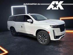 Crystal white Neu 2025 Cadillac Escalade SUV | 109.999 €